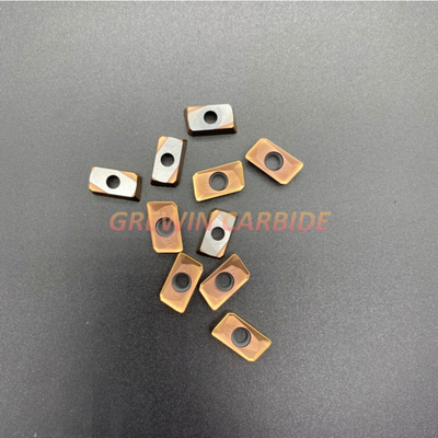 El carburo de tungsteno del mango de maniobra del parte movible del carburo del CNC de APMT 16 cubrió