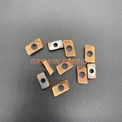 El carburo de tungsteno del mango de maniobra del parte movible del carburo del CNC de APMT 16 cubrió